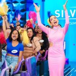 Patrícia Abravanel Instagram - "Eita como sorreia" kk 😅 Isso só pode significar que o #ProgramaSilvioSantos já começou! Liga no SBT! 📸 @gabrielcardosofoto