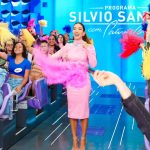 Patrícia Abravanel Instagram - "Eita como sorreia" kk 😅 Isso só pode significar que o #ProgramaSilvioSantos já começou! Liga no SBT! 📸 @gabrielcardosofoto