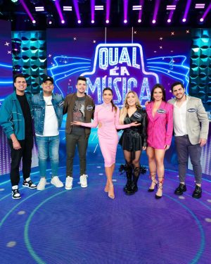 Patrícia Abravanel Instagram - Nosso domingo promete!!! @carlinhos e @lucasguimaraes no 3 Pistas ❤️ Agora é oficial! Lucas é do SBT! 🥰

E ainda tem Qual é a Música e Púlpitos da Sorte!
Domingo, 20h, no SBT. Espero você!!!

📸 @gabrielcardosofoto