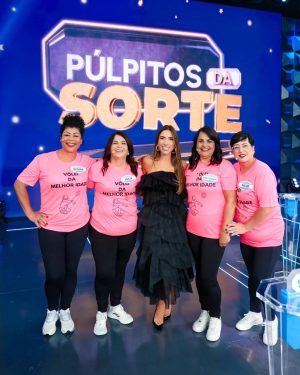 Patrícia Abravanel Instagram - Nosso domingo promete!!! @carlinhos e @lucasguimaraes no 3 Pistas ❤️ Agora é oficial! Lucas é do SBT! 🥰

E ainda tem Qual é a Música e Púlpitos da Sorte!
Domingo, 20h, no SBT. Espero você!!!

📸 @gabrielcardosofoto