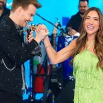 Patrícia Abravanel Instagram - @micheltelo faz a festa no #ProgramaSilvioSantos Domingo, 20h, no SBT 📽 @gabrielcardosofoto SBT - Sistema Brasileiro De Televisão