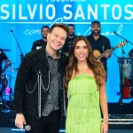 Patrícia Abravanel Instagram - O Programa desse domingo tá tão especial, que seu eu fosse você não perderia!!! 20h, no SBT, todo mundo ligadinho hein!? 📸 @gabrielcardosofoto SBT - Sistema Brasileiro De Televisão
