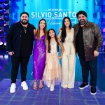 Patrícia Abravanel Instagram - Nosso domingo juntos, tá imperdível! Olha só quem estará com a gente. Espero vocês, 20h, no SBT! 💜 📸 @gabrielcardosofoto SBT - Sistema Brasileiro De Televisão