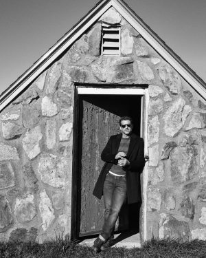 Patrick Dempsey Instagram - Thank you @esquire 

Stylist: @warrenalfiebaker
Groomer: @nataliabruschi Photographer:@carterbedloesmith 
Writer: @sintumuang 
Glasses: @porschedesign