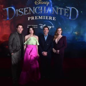 Patrick Dempsey Instagram - Today, #Disenchanted, an Original movie, is streaming on @DisneyPlus #disneyplus 

Styled by @warrenalfiebaker  Suit by @brunellocucinelli_brand Grooming by @jennychohair @jilliandempsey using Roadie, Eye Mask, Gold Bar, Mixturizer, and Spot Stick in 08.