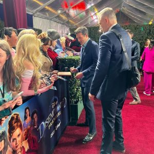 Patrick Dempsey Instagram - Today, #Disenchanted, an Original movie, is streaming on @DisneyPlus #disneyplus 

Styled by @warrenalfiebaker  Suit by @brunellocucinelli_brand Grooming by @jennychohair @jilliandempsey using Roadie, Eye Mask, Gold Bar, Mixturizer, and Spot Stick in 08.