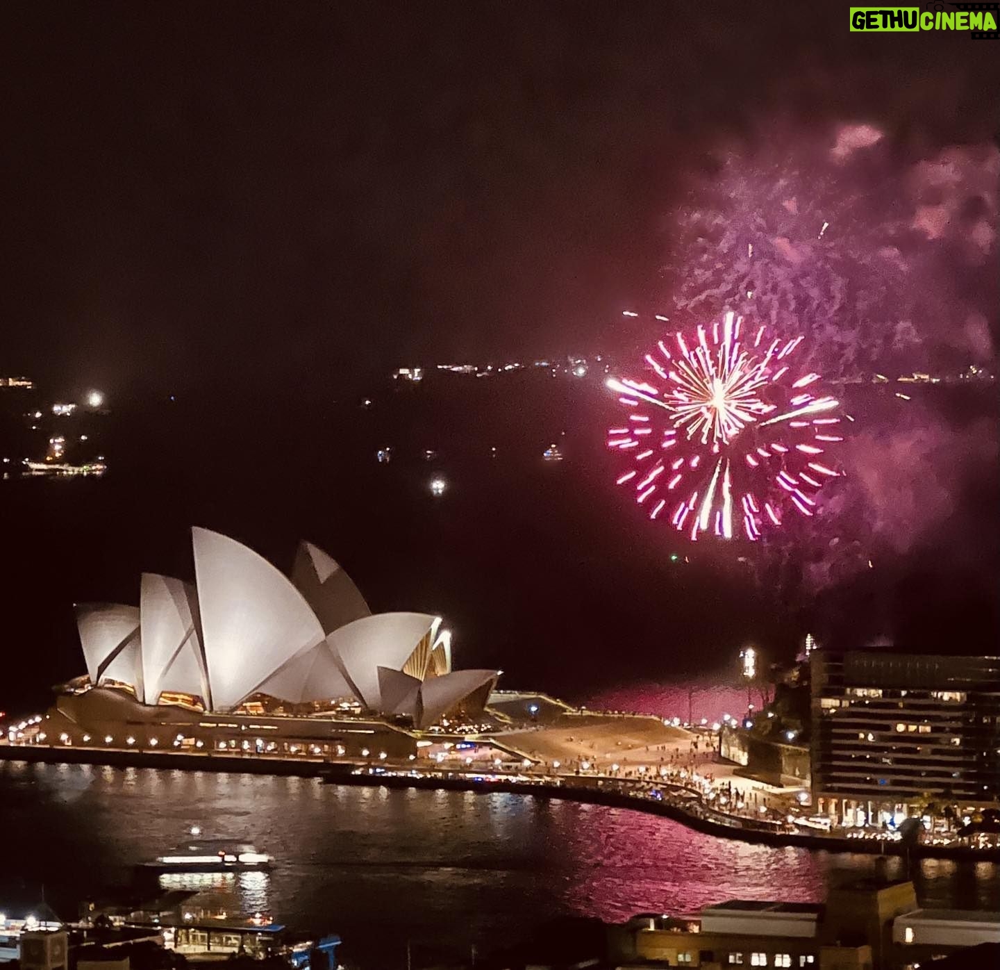 Patrick Dempsey Instagram - Hello Sydney!!