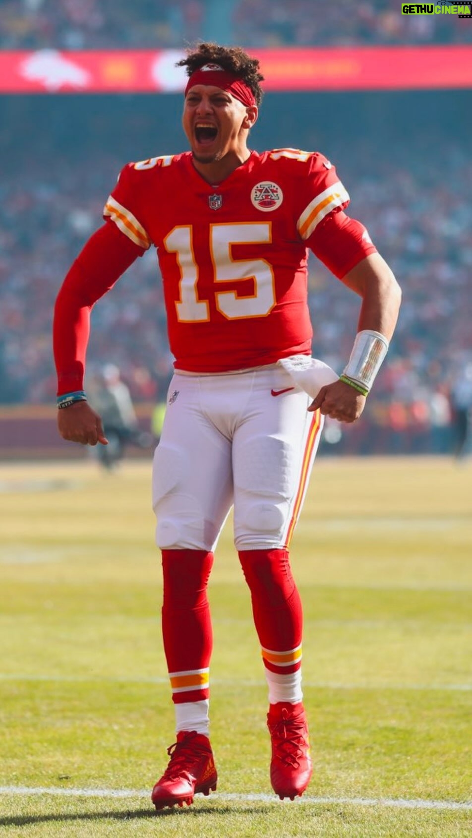 Patrick Mahomes Instagram - Here we go ⏰