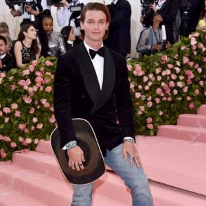 Patrick Schwarzenegger Instagram - Thank you for the honor @voguemagazine & thank you legend @ralphlauren for the full look. What an amazing event. Thank you Anna Wintour for your dedication to preserving our cultural history & chairing a beautiful event.