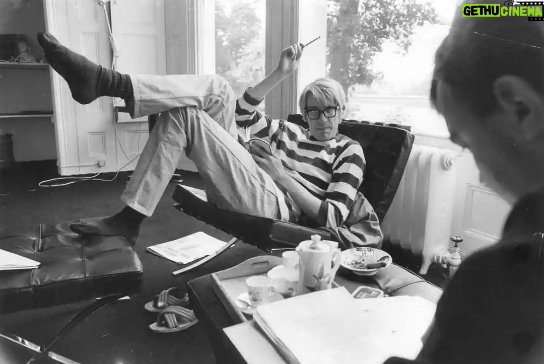 Patrick Stewart Instagram - David Warner was my very first actor role model. The learning I absorbed from him has kept me going for decades. He will always be in my heart. Thank you to The @guardian for sharing my tribute to him — link in Story. Photo: David Newell Smith