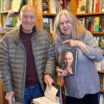 Patrick Stewart Instagram - Saw my memoir in the window of The Woodstock Bookshop in Oxfordshire and thought I’d pop in…