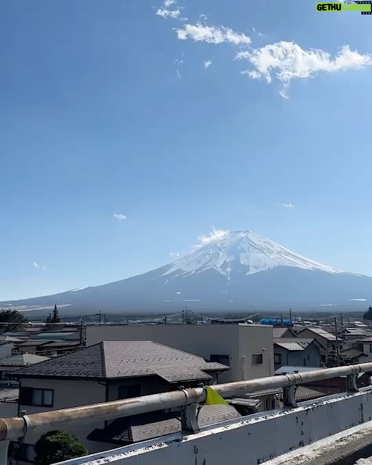 Patsit Permpoonsavat Instagram - สวัสดีเดือนเกิด, ใจดีกับเราหน่อยนะมีนา :) Fuji Mountain, Japan