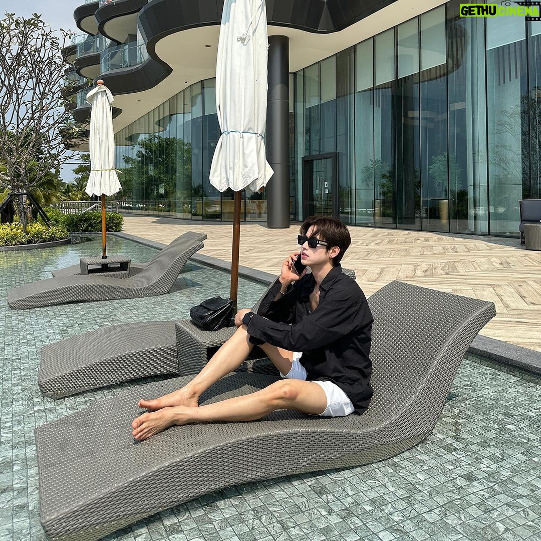 Patsit Permpoonsavat Instagram - ปีนี้ลองรักตัวเองมากขึ้นดู มันรู้สึกดีขึ้นจริงๆ 🤍