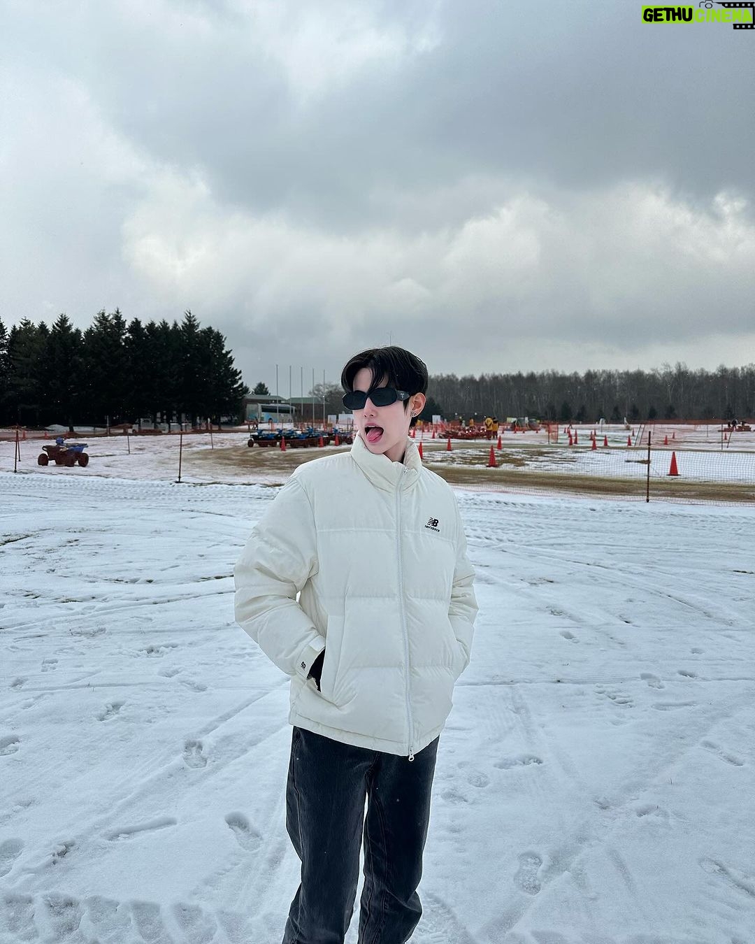 Patsit Permpoonsavat Instagram - Go where you feel most alive 🤍 Hokkaido Japan