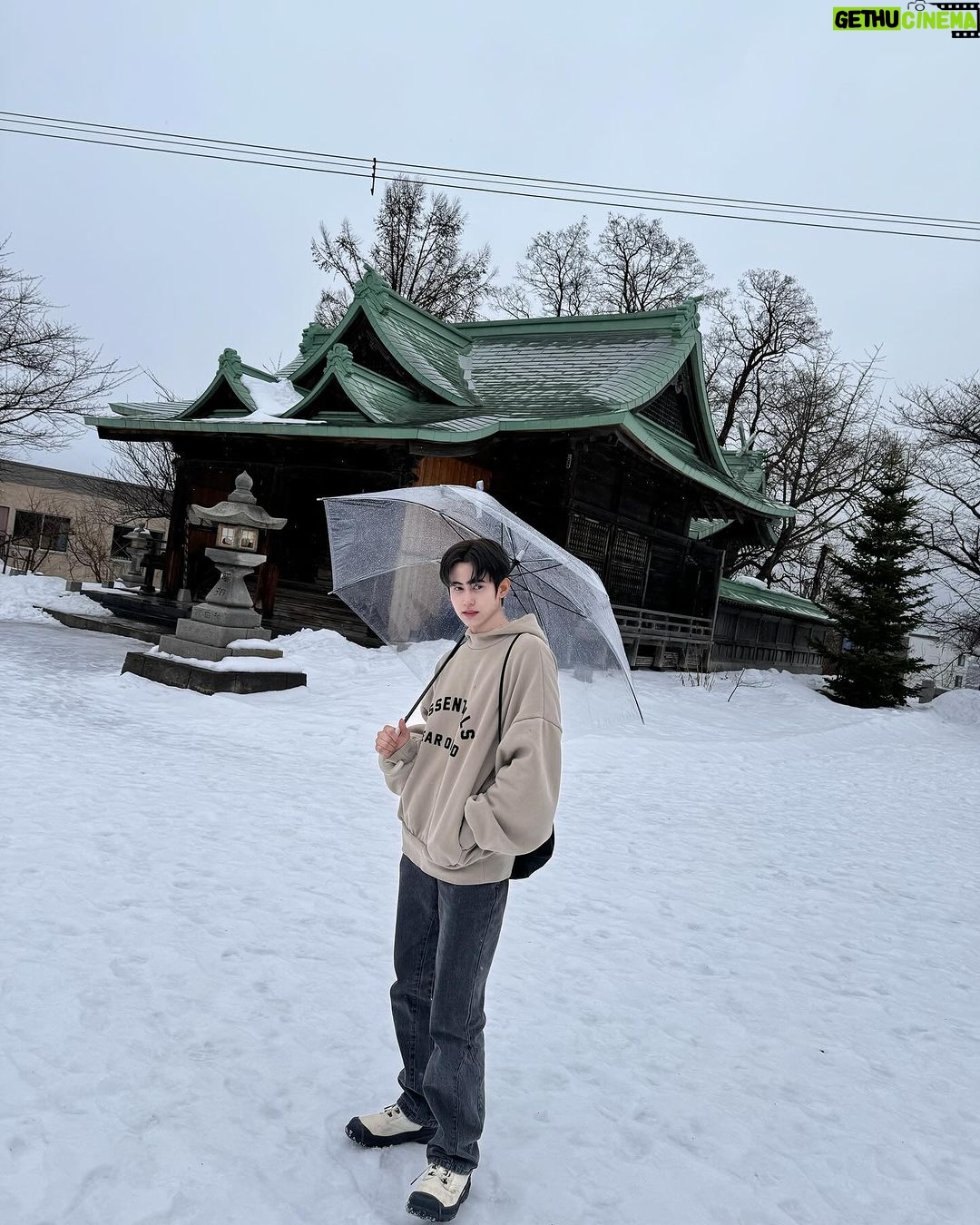 Patsit Permpoonsavat Instagram - Lighten up yourself :) Otaru Hokkaido, Japan 小樽市