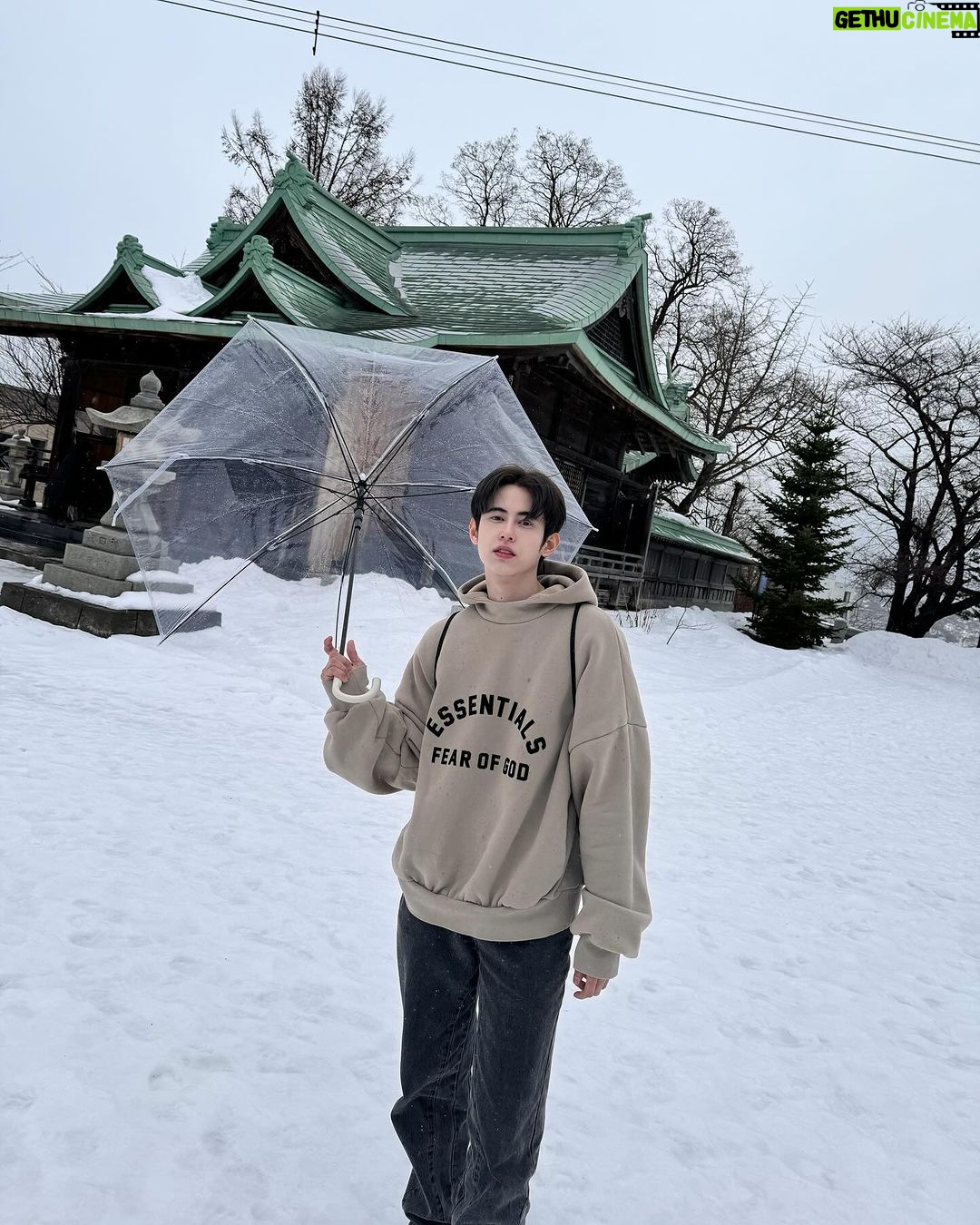 Patsit Permpoonsavat Instagram - Lighten up yourself :) Otaru Hokkaido, Japan 小樽市