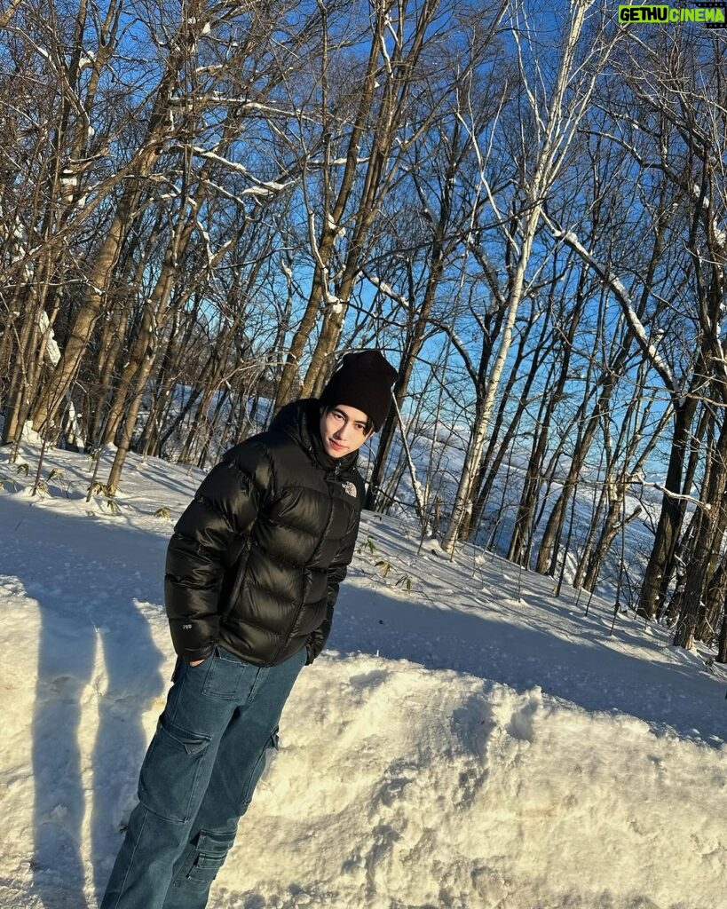Patsit Permpoonsavat Instagram - Snow much fun ☃️ Ningle Terrace ニングルテラス