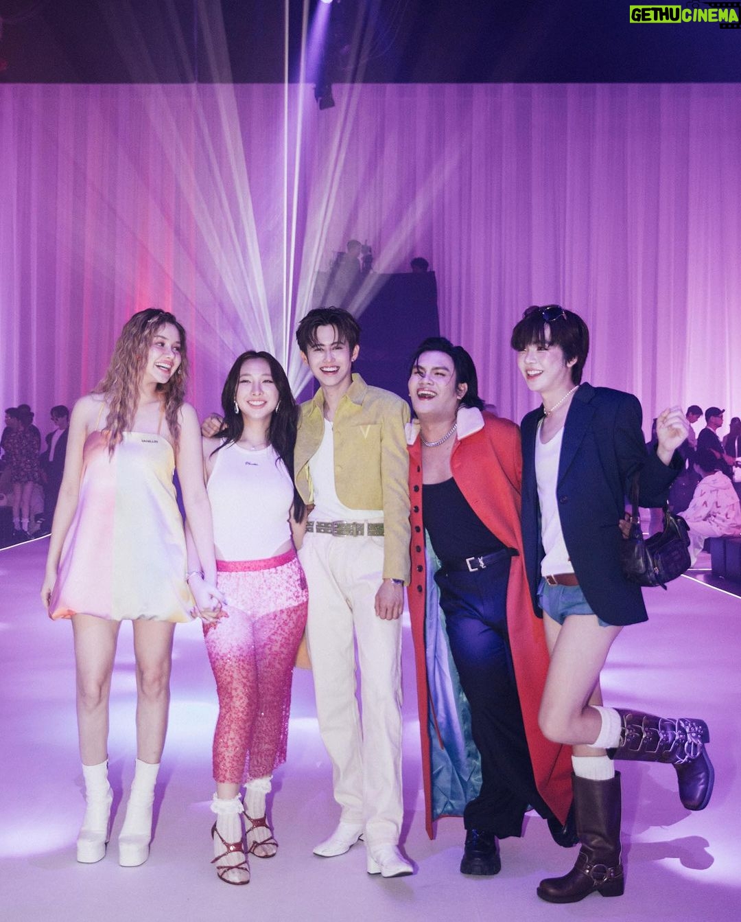Patsit Permpoonsavat Instagram - Cheers for @vanillinstudio 💚 #VANILLINAW23 #VANILLINSTUDIO Bangkok, Thailand