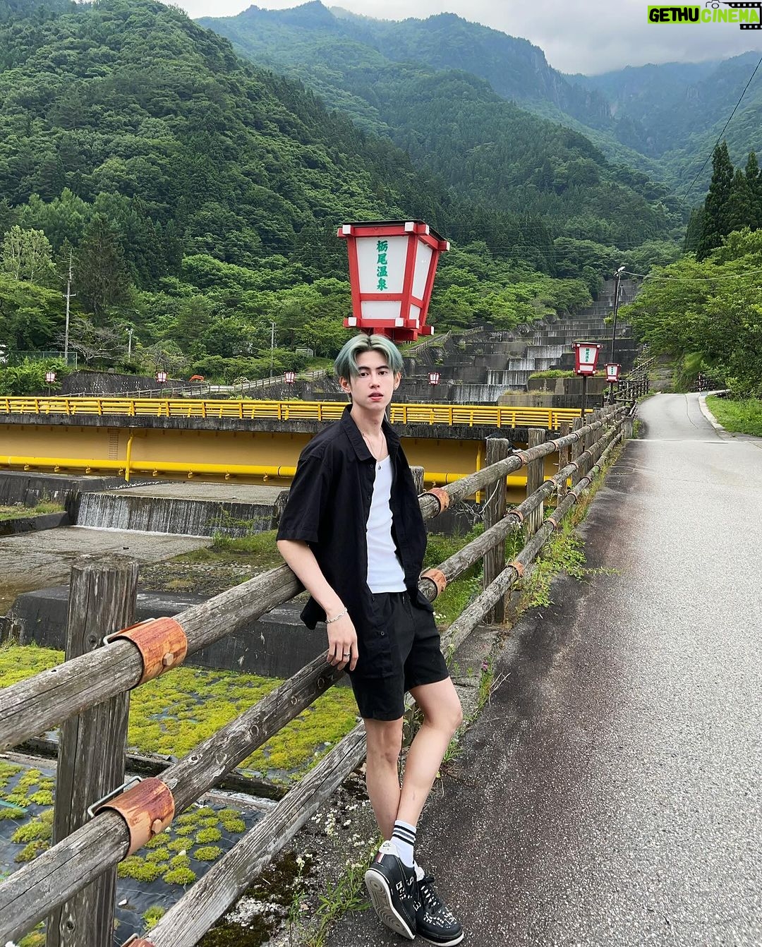 Patsit Permpoonsavat Instagram - คิดถึงตอนเป็นแมลงวันหัวเขียวเหมือนกันนะะะ ☘️ Japan