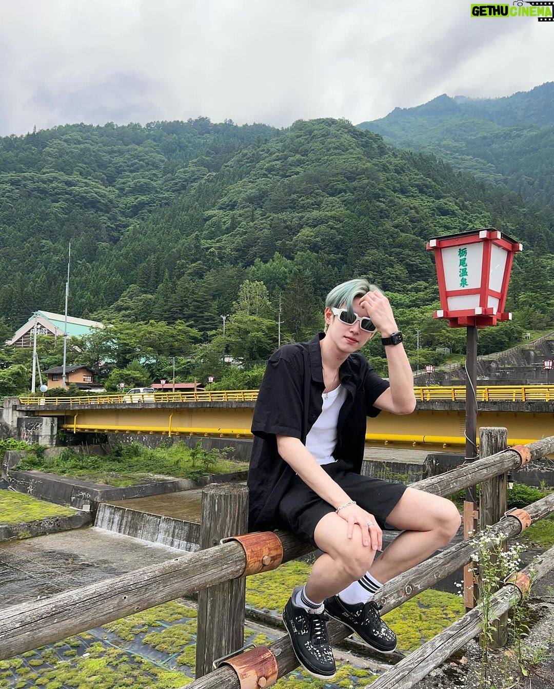 Patsit Permpoonsavat Instagram - คิดถึงตอนเป็นแมลงวันหัวเขียวเหมือนกันนะะะ ☘️ Japan