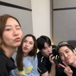 Pattarasaya Kreursuwansiri Instagram - พวกเราร้องดีมาก เพราะพวกเราได้ร้องด้วยกัน😁💯👩🏻‍🤝‍👩🏼👬🏻 #golfmikebouncetothefutureconcert