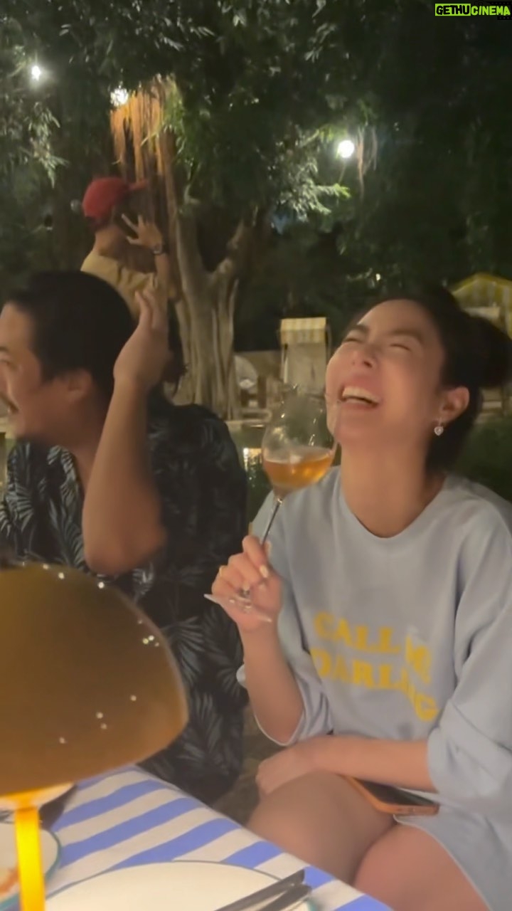 Pattarasaya Kreursuwansiri Instagram - Happy me Happy family😊❤️🎂 18/10/23 เป็นสาวเต็มตัวแล้วค่ะซิสส🥰😁 The Reise