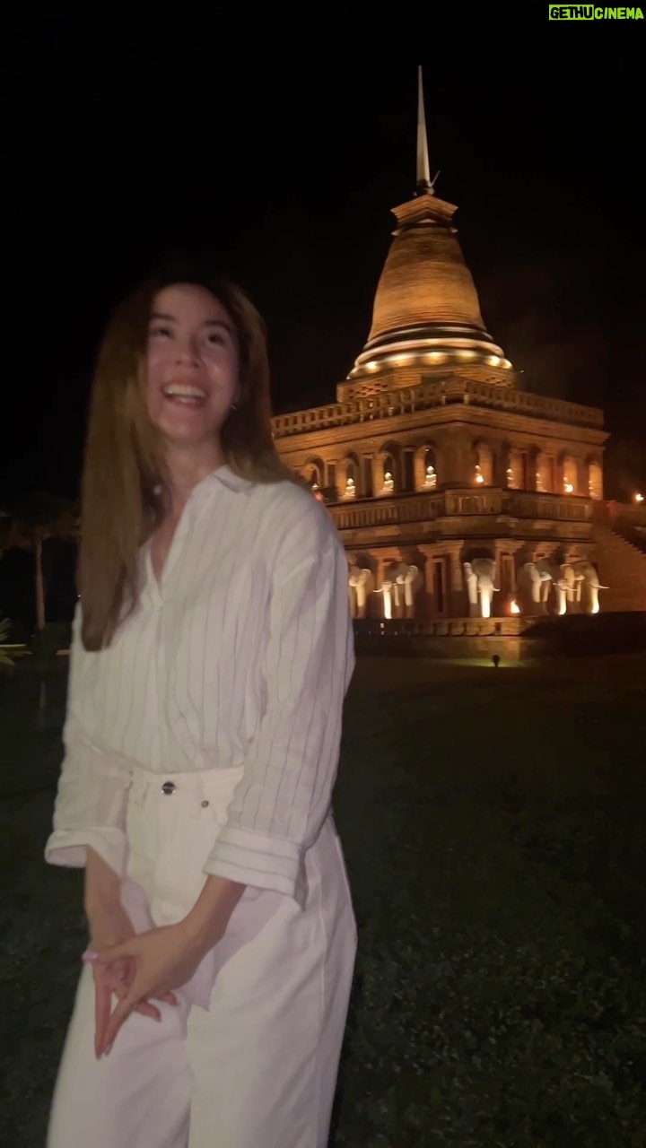 Pattarasaya Kreursuwansiri Instagram - Everything is so beautiful @iretreatwellnessmeditation ไม่อยากกลับเลยค่ะซิส😇
