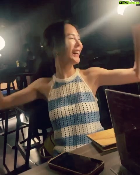 Pattarasaya Kreursuwansiri Instagram - สนุกสดใสหัวเราะฟิตกันมากทั้งคืนเลยค่ะซิสส🤩🥳 ขอบพระคุณแม่นิดที่น่ารักของพวกเราค่า🙏🏻❤️we love you @polyplus_jad_hai & miss you my little SiS @sreivphol💃🏻🌈 ดีใจที่ได้เจอซิสส🥰🫶🏻 Bangkok, Thailand