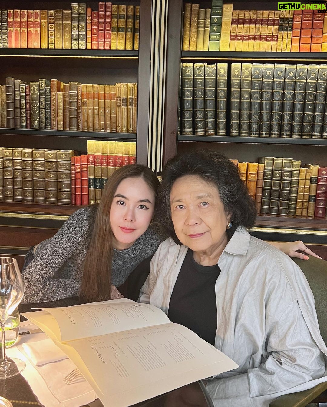 Pattarasaya Kreursuwansiri Instagram - Délicieux❤️ La Réserve Paris - Hotel and Spa