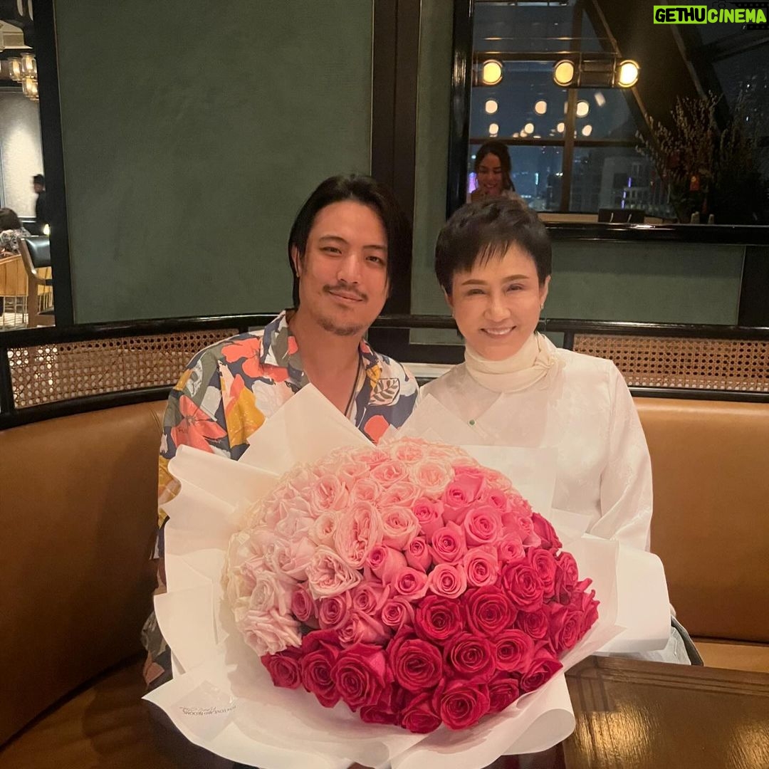 Pattarasaya Kreursuwansiri Instagram - So happy together❤️🌹💗😊 #happyvalentinesday