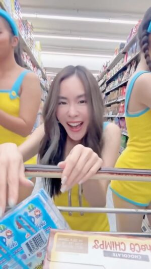 Pattarasaya Kreursuwansiri Instagram - ✨🧺มาปักตะกร้ากันค่ะคุณน้าาาา 🍋💙 #ปักตะกร้าchallenge #PEAKSayaa #ซิงมั้ยซิส #ปักตะกร้า