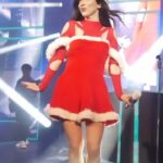 Paty Cantú Instagram - Santa Santa ya es diciembre otra vez ¿Y que crees? fui una niña mala todo este año, pero Santa podemos negociar ¿tu que crees? 🎄 🎅 ¿Qué le pediste a #Santa este año? #PatyCantu #Navidad #CancionNavideña