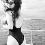 Paty Cantú Instagram - Cuenta regresiva del 🌊 al 🎤 Últimos días de vacaciones! Primer show del año, Chiapas 12 de enero! #patycantu #cantautora #2024