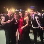 Paty Cantú Instagram - Noche de #POTY en Sevilla! Qué lujo poder disfrutar de ti @laurapausini Felicidades! Desde niña, hoy y para siempre, tu fan. Todos los que nos encontramos esta noche en honor tuyo, coincidimos. Abres puertas para mujeres en la industria con cada paso. Y sanas corazones con cada nota de tu voz. #PersonOfTheYear #latingrammy Pongo esta canción y recuerdo cuándo me contaste la historia de tu abuela. Desde entonces escucharla es un rezo por ella. Te quiero. La Persona del Año se elige entre los miembros del consejo directivo y el CEO de Latin Grammys. Y es una de las cosas más increíbles del mundo tener una conversación dónde se habla de nuestros artistas más emblemáticos e históricos. La industria tiene mujeres talentososimas y con carreras enormes. Y el nombre de Laura no sólo representa HOY a nuestra tercera mujer en este icónico reconocimiento, si no que también un momento de mucha emoción para todos desde hace meses, al saber que se construiría esta noche para un ser humano TAN genuino, inspirador y bello como ella! Amiga, lo mereces TODO! Gracias paisano @benitosantosoficial por hacer esto especialmente para mi y para esta noche! Reloj @bulova_mexico Sevilla,España