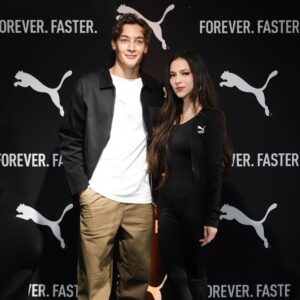 Paty Cantú Instagram - 362 días del año me levanto, compongo y canto. Los otros tres días… estoy en modo f1.
Pero mi soundtrack sigue siendo #loquenoquieressaber #lqnqs 

Amazing meeting such a talented and kind guy. 
Best of luck George! Thanks for the chat! Hope you get to check out Mexican restaurants and also my music! @georgerussell63 @pumamexico @f1 

#foreverfaster #puma #pumafamily #f1 #mercedes #petronas #mexicogp #patycantu #cantautora #singersongwriter #lamexicana #dramaqueen