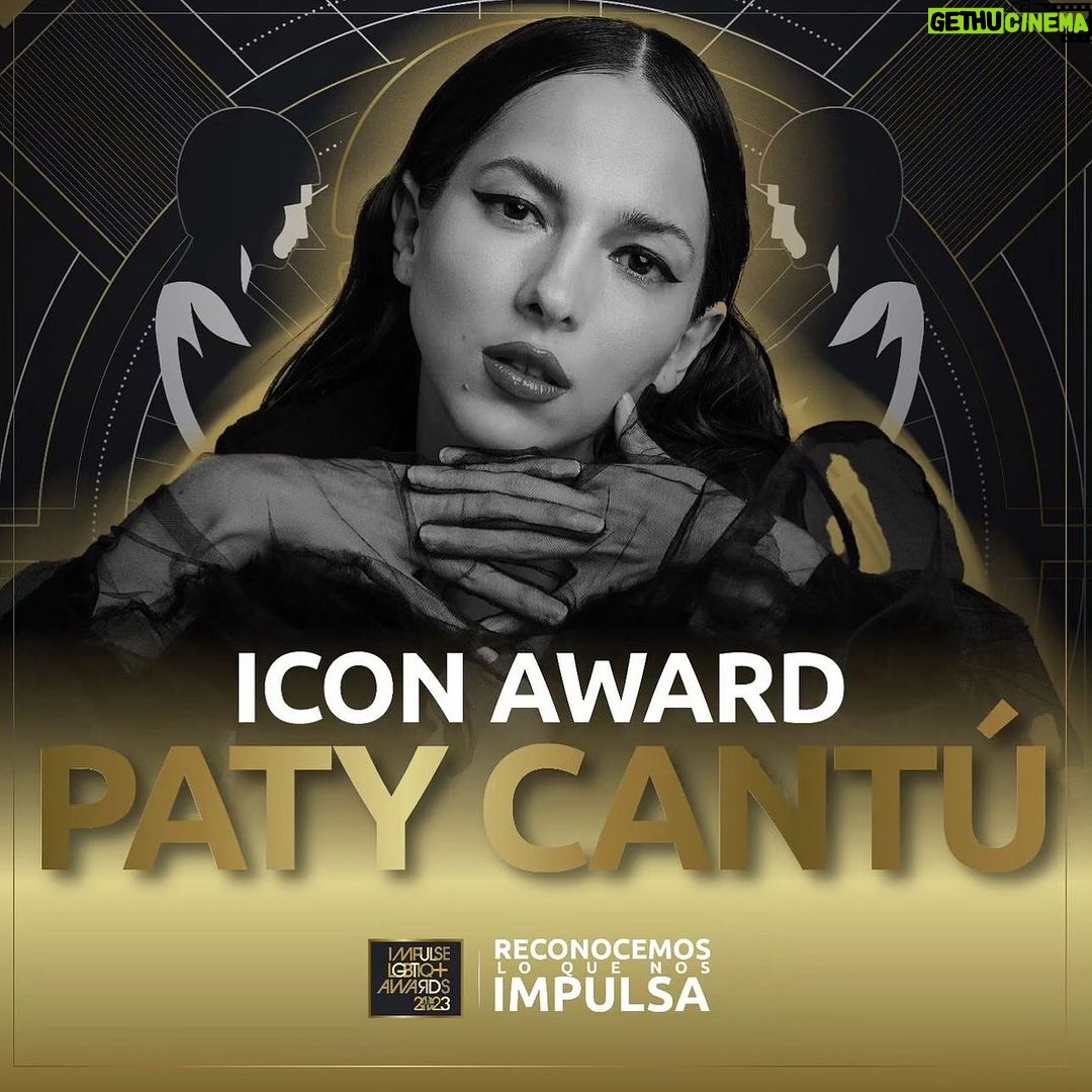 Paty Cantú Instagram - De pequeña siempre me sentía diferente y muchas veces de adulta me he sentido incomprendida. Pero si una comunidad me abrió los brazos desde el inicio de mi carrera, ha sido la comunidad LQGBTQ+ con mis amigas, amigos y amigues en la industria y fuera de ella. Gracias a ustedes he aprendido a luchar por mis ideales, a luchar por mi derecho a ser quién y cómo soy. Y tener presente el visibilizar el derecho de los demás, desde mis canciones, mis videos, mi discurso y en mi vida. No saben cuánto me han inspirado desde siempre! Me emociona muchísimo que mis canciones puedan ser parte de sus historias de amor, de valentía, para salir al mundo y ser quién se les dé la gana, amando a quién se les dé la gana! #ICONaward #somoscomunidad #cantautora #productora #humana #libre #patycantu Lxs amo, gracias ❤️🧡💛💚💙💜 @impulsecdmx