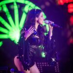 Paty Cantú Instagram - La noche de anoche contigo Mexicali ♥️ Feliz breakup tour 🎭👑 #fiestasdelsol #cantautora #dramaqueen #patycantu 📸 @janitello Hair and makeup @fatimamorenomakeup Y seguimos estrenando diseños especialmente hechos para la gira! Mexicali Baja California