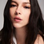 Paty Cantú Instagram - 🌸 Te juro que por nada olvidaré tu voz 🌸 ¿Cuál sería esa voz que no quieres olvidar nunca? #Malvas #PatyCantu #LeoRizzi (perdónenme las pecas)