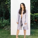 Paty Cantú Instagram – Gracias @quiencom por celebrar caminos distintos, personalidades diversas y logros cotidianos que acumulados se vuelven las historias de nuestras vidas y las puertas que luchamos por construir, dejar abiertas y compartirlas.
Me encanta compartir en esta edición de #31mujeresqueamamos #2024 con colegas y mujeres que inspiran. Gracias por considerarme una de ellas @maria___torres
Gracias @ximenamusic por describirme con más que palabras. Con cariño. Amo que compartamos música, amistad y tiempo! Te admiro y te quiero!
Seguimos en la lucha. En los hechos más que en las palabras. Emprendiendo y entendiendo. Brillando y siendo agentes de sueños cumplidos y cambios desbloqueados. Esas somos muchas más que 31. Somos todas.
#quien #patycantu #cantautora #productora #activista #latinGRAMMYstrustee #consejeraSACM #emprendedora #dramaqueenpublishing #dueñadegambetaFC #actriz #hija #Novia #amiga #hermana #tia #prima #dramaqueen #hijadelamusicaydemimadre
Hair @zivana_hairstylist
Makeup @fatimamorenomakeup
Styling @_andreacamargo
Look @napoleonoficial