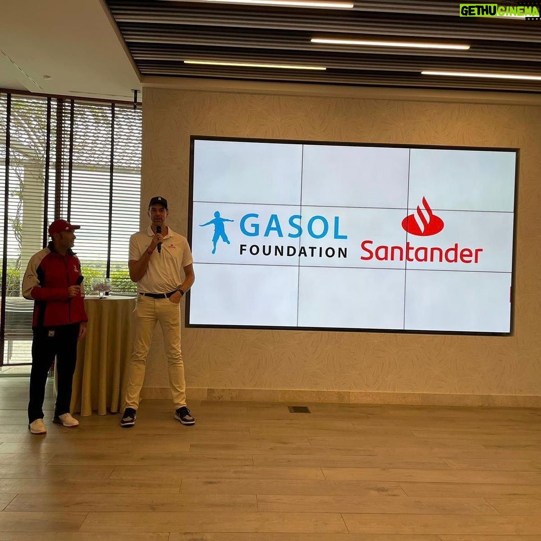 Pau Gasol - 38.7K Likes - Muchas gracias @rafaelnadal por acompañarnos en el Torneo de Golf Solidario y muchas gracias también a @santander_es por organizar el evento en apoyo a la @gasolfoundation, gran trabajo en equipo!! 🤩⛳️