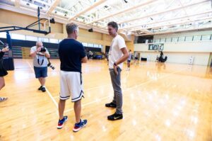 Pau Gasol Instagram - So many special moments shared during these days in Manila, I can only be grateful for the pleasure it has been to be an ambassador of an extraordinary tournament! The level of play on the courts was espectacular, excellent teammates on @carmeloanthony, @luisscola and @sbird10 and an exceptional treatment from all Filipinos, which has made us feel at home. Thank you very much Philippines, thank you very much @fibawc! 🙌🏼🇵🇭 #WinForAll #FIBAWC