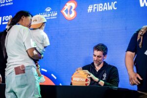 Pau Gasol Instagram - So many special moments shared during these days in Manila, I can only be grateful for the pleasure it has been to be an ambassador of an extraordinary tournament! The level of play on the courts was espectacular, excellent teammates on @carmeloanthony, @luisscola and @sbird10 and an exceptional treatment from all Filipinos, which has made us feel at home. Thank you very much Philippines, thank you very much @fibawc! 🙌🏼🇵🇭 #WinForAll #FIBAWC