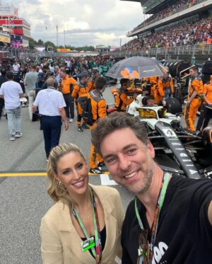 Pau Gasol Instagram - Grande @fernandoalo_oficial! Lo hemos pasado muy bien en el @circuitdebcncat!! 🙌🏼 
@f1 @catmcdonnell7 #f1