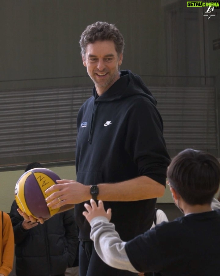 Pau Gasol - 85.5K Likes - Coach Pau in the community 🤗