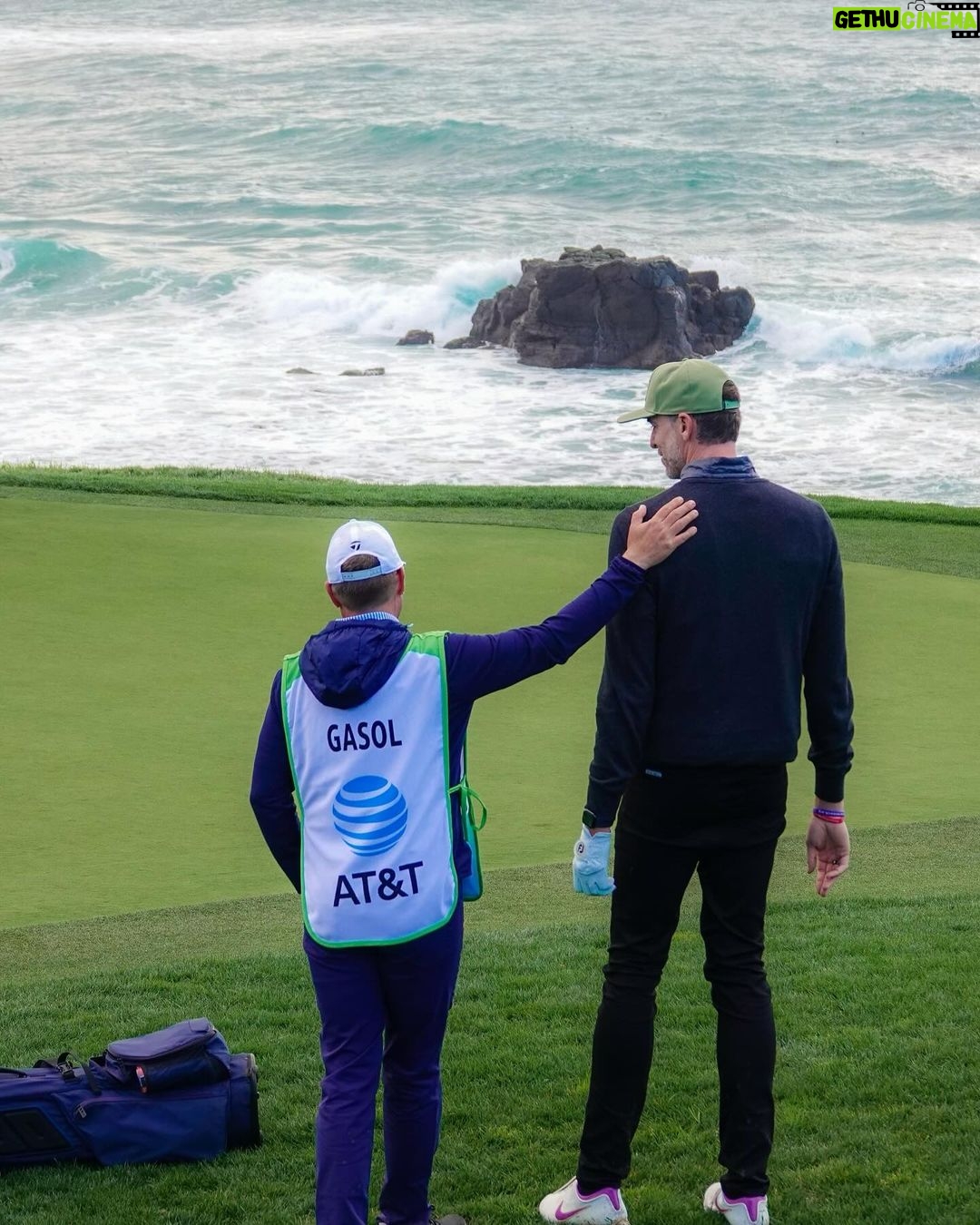 Pau Gasol Instagram - I’m so thankful to have being a part of this year @attproam! Unbelievable moments shared on and off the golf course with my partner @grilloemiliano and my caddie #KevinHanssen! #LoveGolf @pebblebeachresorts ❤️🙌🏼