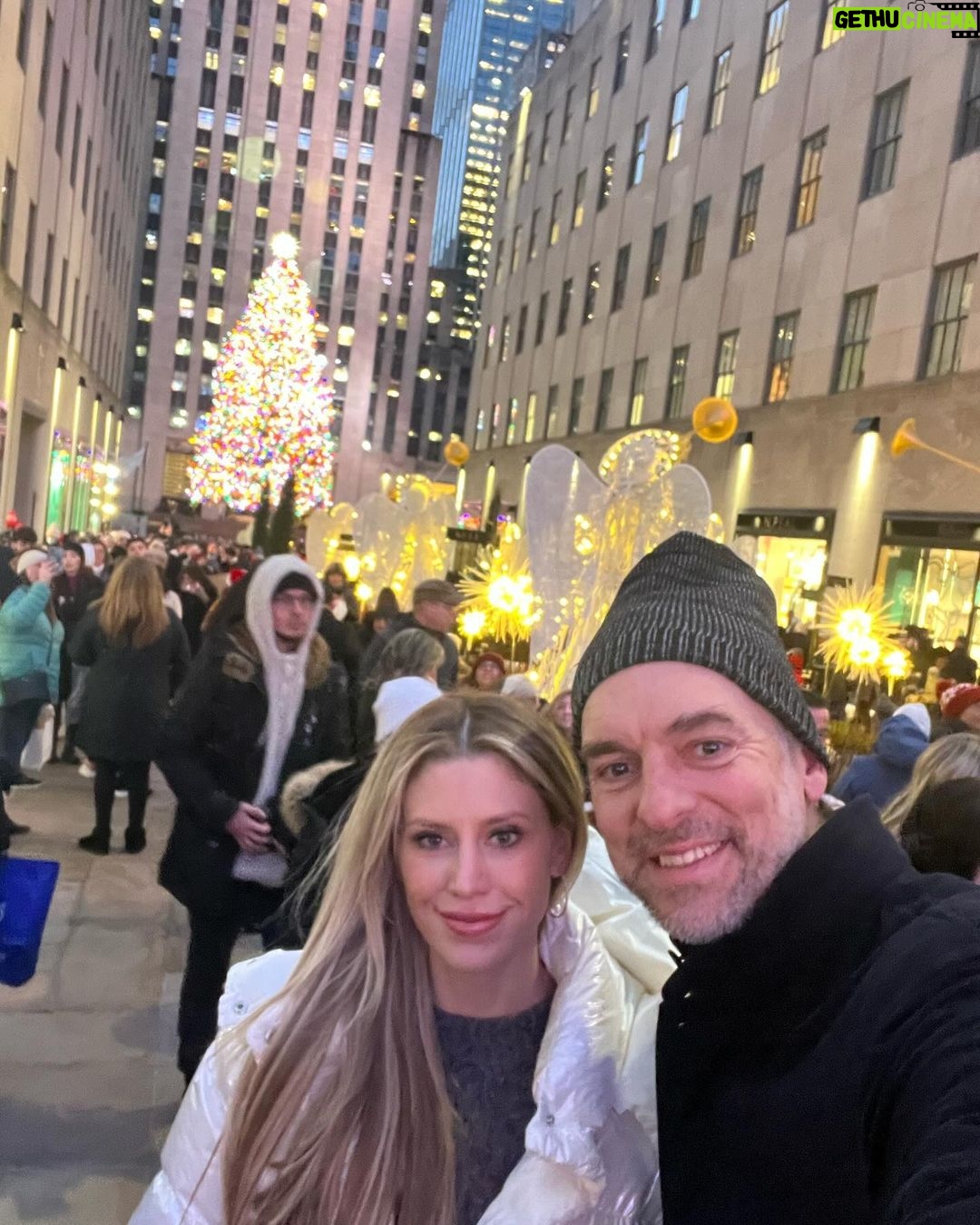 Pau Gasol - 43.1K Likes - Great week in NY! Very good meetings and quality holiday time with the family 🙌🏼❤️