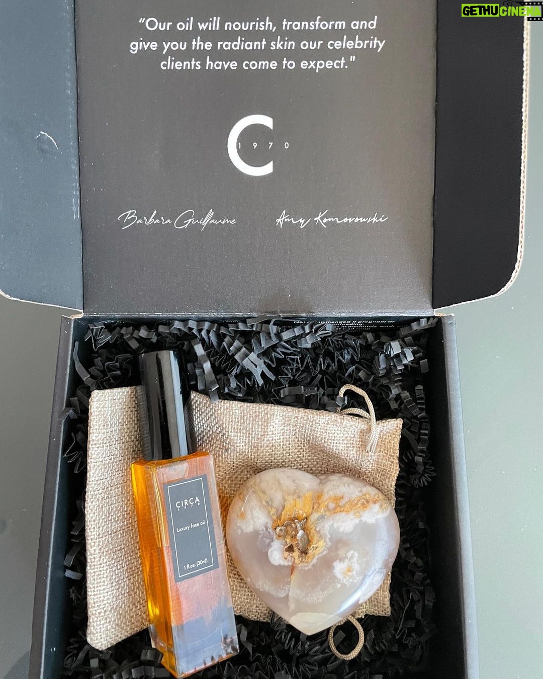 Paul Bettany Instagram - So my dear friends @akgroomer and @barbaraguillaume (who also happen to do my grooming when I have to do fancy shit) sent me this gift. This radiance oil is delicious- I drank the whole thing down in one! I feel a bit weird in my tummy and I’m gonna have a lie down, but I fully expect to look radiant when I wake. Thanks. X