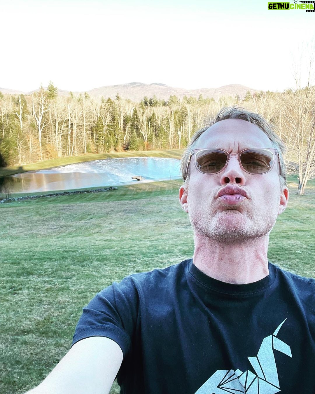 Paul Bettany - 113.6K Likes - Vermont!!!! So excited to be back in London soon. X