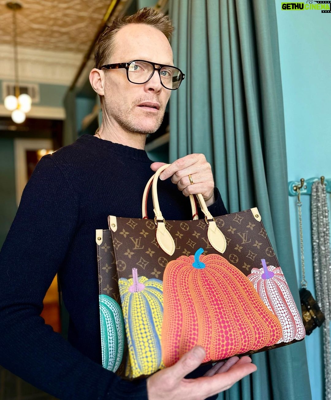 Paul Bettany Instagram - Forgot to post! Stole the new Vuitton bag from @jennifer.connelly