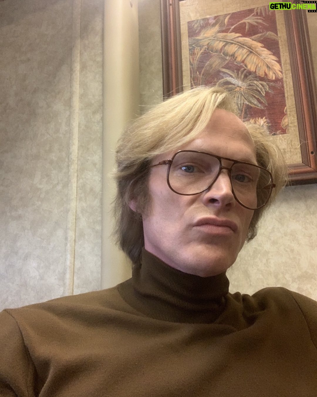 Paul Bettany - 219.5K Likes - One year ago in my trailer